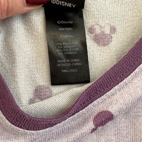 Disney purple so soft, cozy Minnie Mouse pajamas (S/M) - Picture 9 of 11